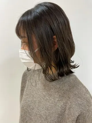 ミディアム カラー 顔まわりカット✄ ベージュカラー🧸のヘアスタイル