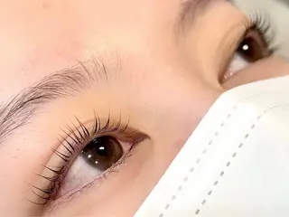 マツエク・マツパ eyelash Fiara by CYAN【フィアラバイシアン】所属・奥本 凜のマツエク・マツパデザイン