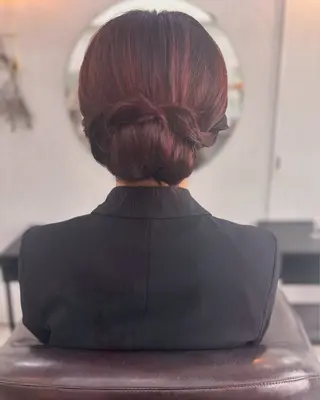 セミロング ヘアアレンジ 金井こうた🐨 lovisのヘアスタイル