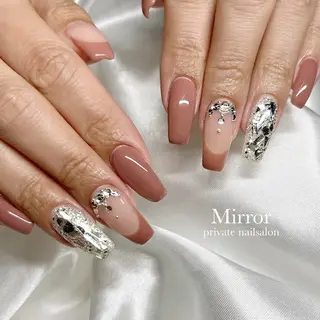 ネイル nailsalon Mirrorのネイルデザイン