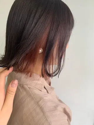 カラー nuu所属・💜ショート💜 ウルフ、ボブ二色亜美のヘアスタイル