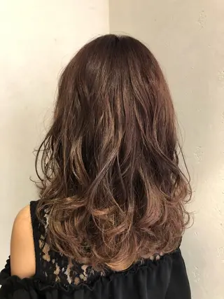 セミロング カラー bococa りんのヘアスタイル
