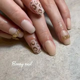 ネイル ココ美ネイルサロン所属・BONNY NAIL 【えみか】のネイルデザイン