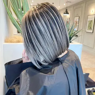 ショート カラー アンドウ ユウ/ レイヤーカット/韓国のヘアスタイル