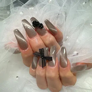 ネイル リフュージュ所属・リフュージュ隠れ家 八王子の眉毛・アイブロウイメージ