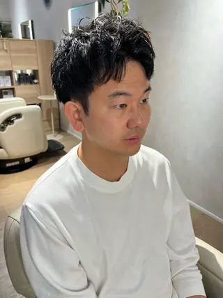 ショート パーマ メンズ unopulir Vamos店所属・梅田茶屋町メンズ 専門美容師 山元一平のヘアスタイル
