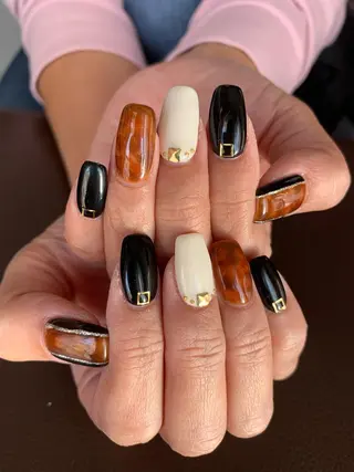 ネイル sharetrust 🐳AKEのネイルデザイン