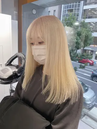 ロング カラー ikuma/ ミルクティーのヘアスタイル