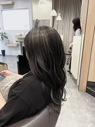 ロング 本厚木/カラー 🪻yuu🪻のヘアスタイル