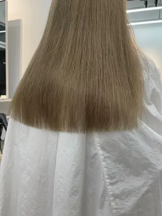 ロング ハイトーンカラー/ miyuuのヘアスタイル