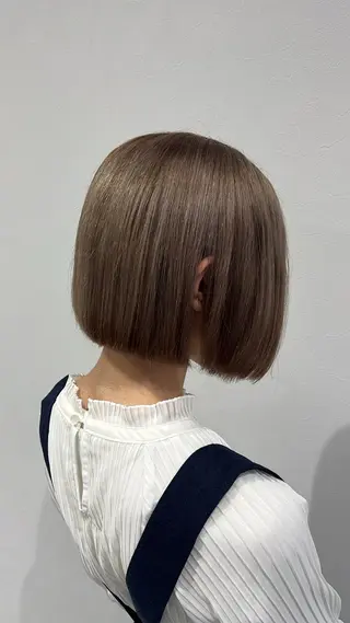 ミディアム カラー ブリーチ⏳艶カラー Natsukiのヘアスタイル