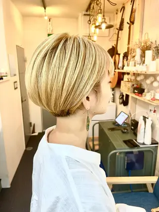 ショート カラー SUN GLOW サングロウ所属・水素トリートメント/ 髪質改善/ナカノメのヘアスタイル