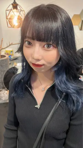 ロング カラー Yo ／ ulu.のヘアスタイル