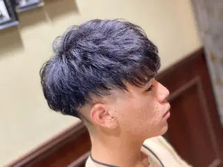 ミディアム メンズ HIRO GINZA 池袋東口店所属・林田 龍明のヘアスタイル