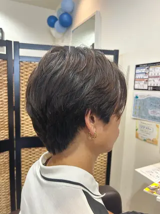 ショート 💫ツヤ感カラー💫 吉川清保/白髪ぼかしのヘアスタイル