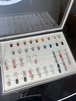 ネイル Emily Gardenのネイルデザイン
