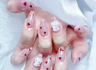 ネイル Queen NAIL SALON所属・林 かねいのネイルデザイン
