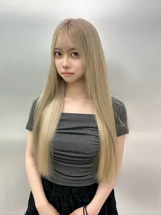ロング 大阪ヘアカラー ブリーチmarinaのヘアスタイル