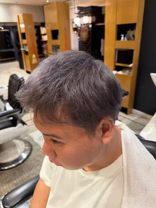 カラー shift赤坂店所属・武井 颯太のヘアスタイル