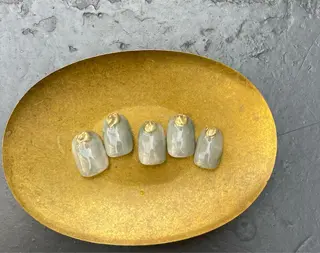 ネイル Yurina. tのネイルデザイン