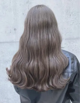 ロング モテ艶🪄ベージュ カラー🧸RUKAのヘアスタイル