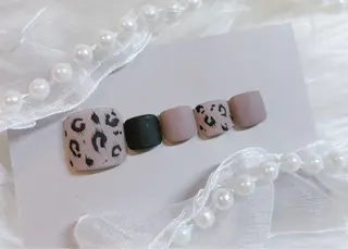 ネイル le'a-レア-【ア イ×ネイル×眉】のネイルデザイン