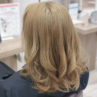 ミディアム カラー 🦋髪質改善 今宮梨沙🦋のヘアスタイル