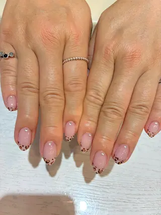 ネイル Nest 岩崎のネイルデザイン