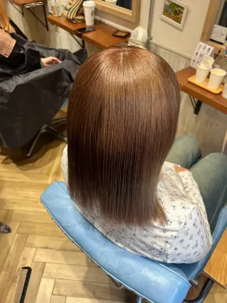 セミロング カラー 平山 采弥のヘアスタイル