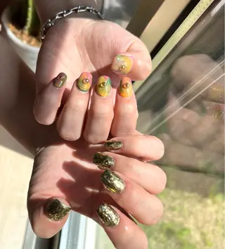 ショート カラー キッズ 2dy所属・2DY NAIL SALONのネイルデザイン