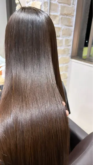 セミロング 髪質改善×艶髪　斉藤 勝のヘアスタイル