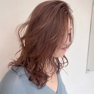 セミロング foto所属・𝐁𝐋𝐔𝐄𝐓 /代表 / 荒井史行のヘアスタイル