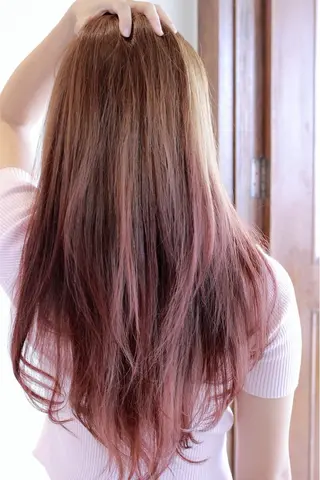 ミディアム カラー grand juteのヘアスタイル