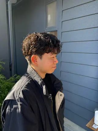 パーマ メンズ 暖色カラー／縮毛矯正 ／岡崎／羽菜のヘアスタイル