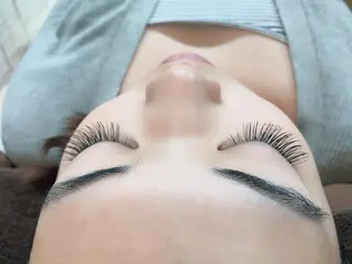 マツエク・マツパ 郡山駅前美容室 Hair Life Hana&Co (ヘアーライフハナコ)所属・MᗩïＫᗩ 郡山駅ua/マツパのマツエク・マツパデザイン