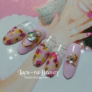 ネイル 小顔と腸の専門店 ラクーラビューティのエステ・リラクイメージ