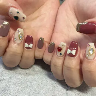 ネイル 野々山 亜美のネイルデザイン