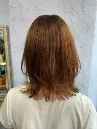 ミディアム 古澤 咲来のヘアスタイル