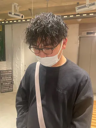 ショート パーマ 艶ハイトーン👑♡ NATSUKIのヘアスタイル