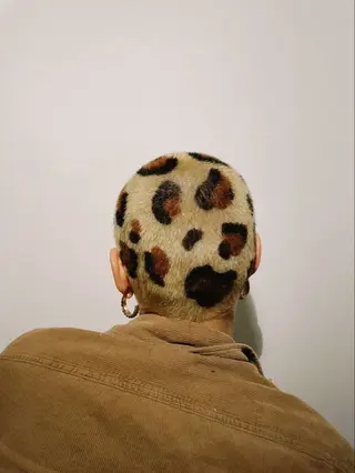 ショート カラー ヘアアレンジ メンズ ヒロ銀座　BARBER SHOP神楽坂店所属・松本 拓馬のヘアスタイル