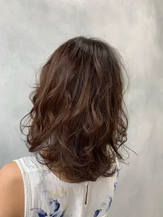 ミディアム u n aのヘアスタイル