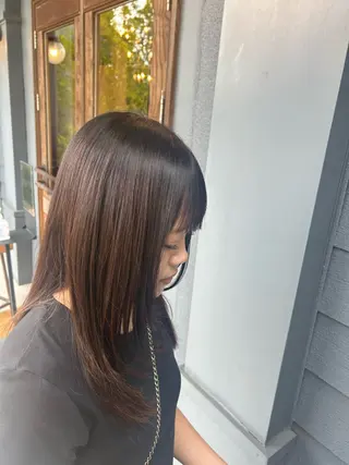 セミロング 楠 沙羅のヘアスタイル