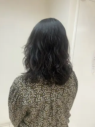 ロング パーマ ✂似合わせカット 🦋カラーみやび🪽のヘアスタイル