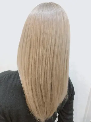 ロング 河田 ゆかりのヘアスタイル