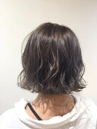 ショート 透明感カラー 金村真子のヘアスタイル