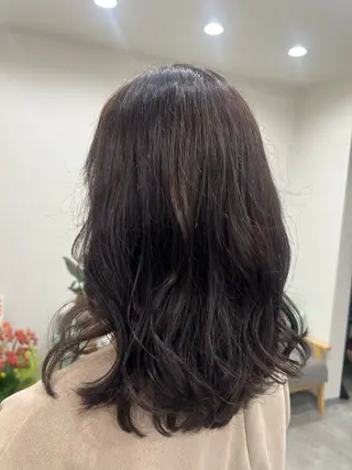 ミディアム 疋田 伽菜子のヘアスタイル