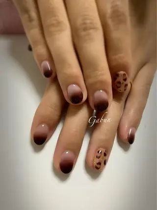 ミディアム LOTUS ネイルサロンのネイルデザイン