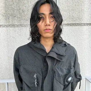 ミディアム パーマ メンズ FBeauty 青山店所属・パーマ特化美容師 表参道のヘアスタイル