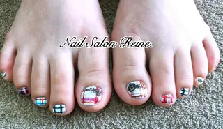 ネイル Nailsalon Reine所属・玉栄 伶奈のネイルデザイン