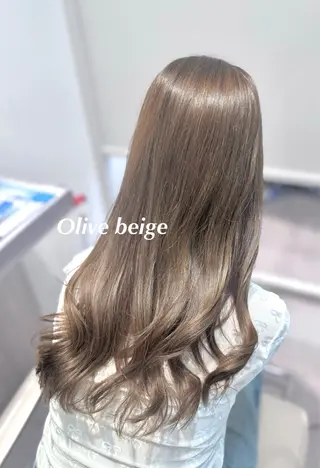 ロング カラー 渡邉 美咲のヘアスタイル